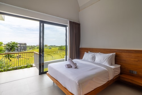 New 3BR Stunning Villa with Paddy View Canggu
