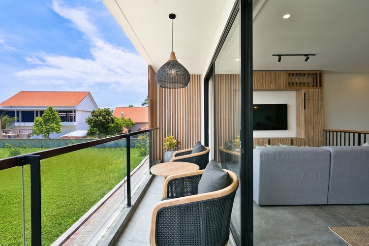 2BR Berawa Villa | Paddy Rooftop View & Jacuzzi