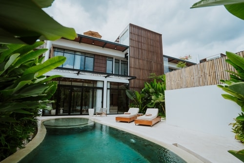Canggu Stylish 3BR Villa Escape W/ Rooftop & Pool