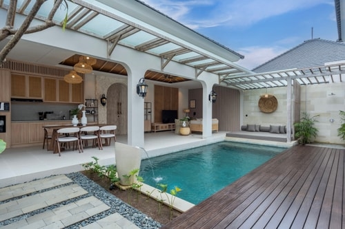 2BR Canggu Sanctuary with Pool and Bathtub