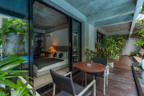 Seminyak 1BR Suites - Pool, Near Shops & Cafés