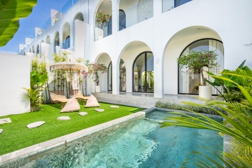 Canggu 2BR Haven w/ Pool & Paddy Views Rooftop