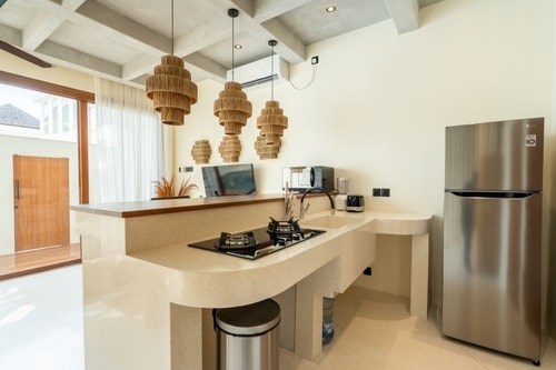 1BR Canggu Haven Villa: Romantic Pool & Bathtub