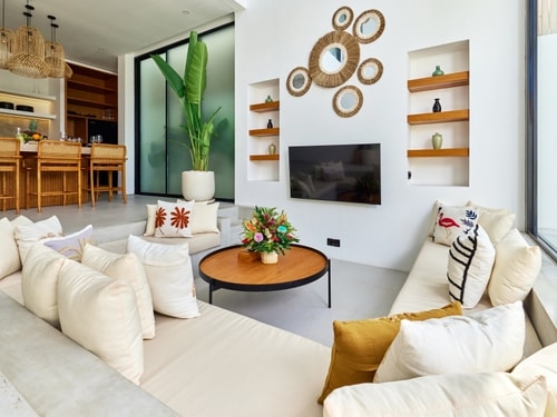 Canggu 3BR Villa w/ Rooftop & Pool, Close to Beach