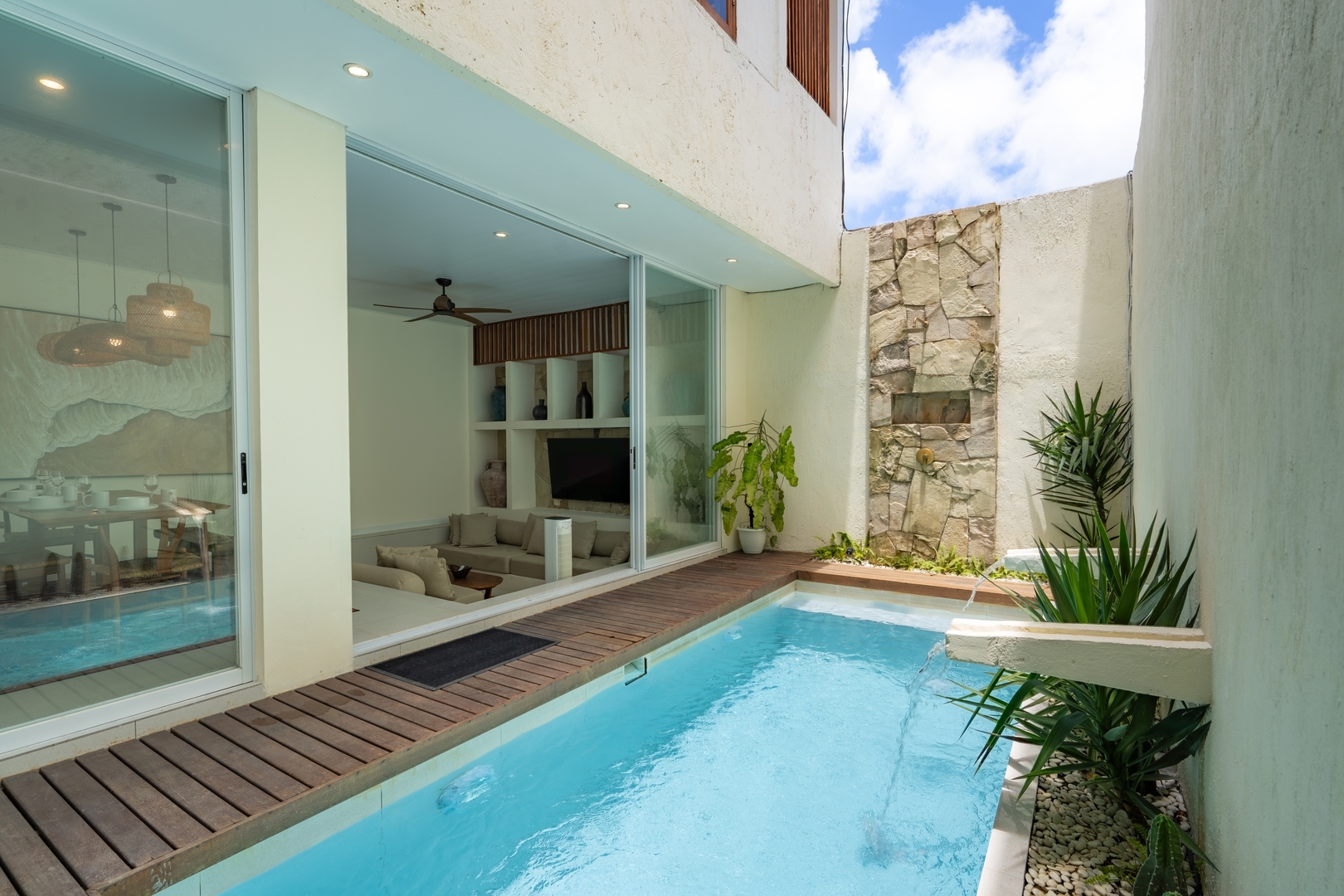 Uluwatu 3BR Tropical Pool Villa | Spa-like Bathtub