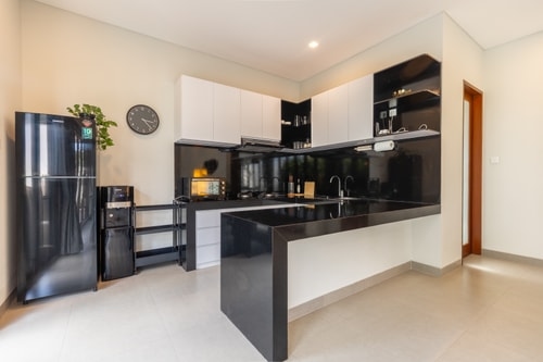 2BR Chic Berawa Villa | Pool & Bathtub, Near Cafés