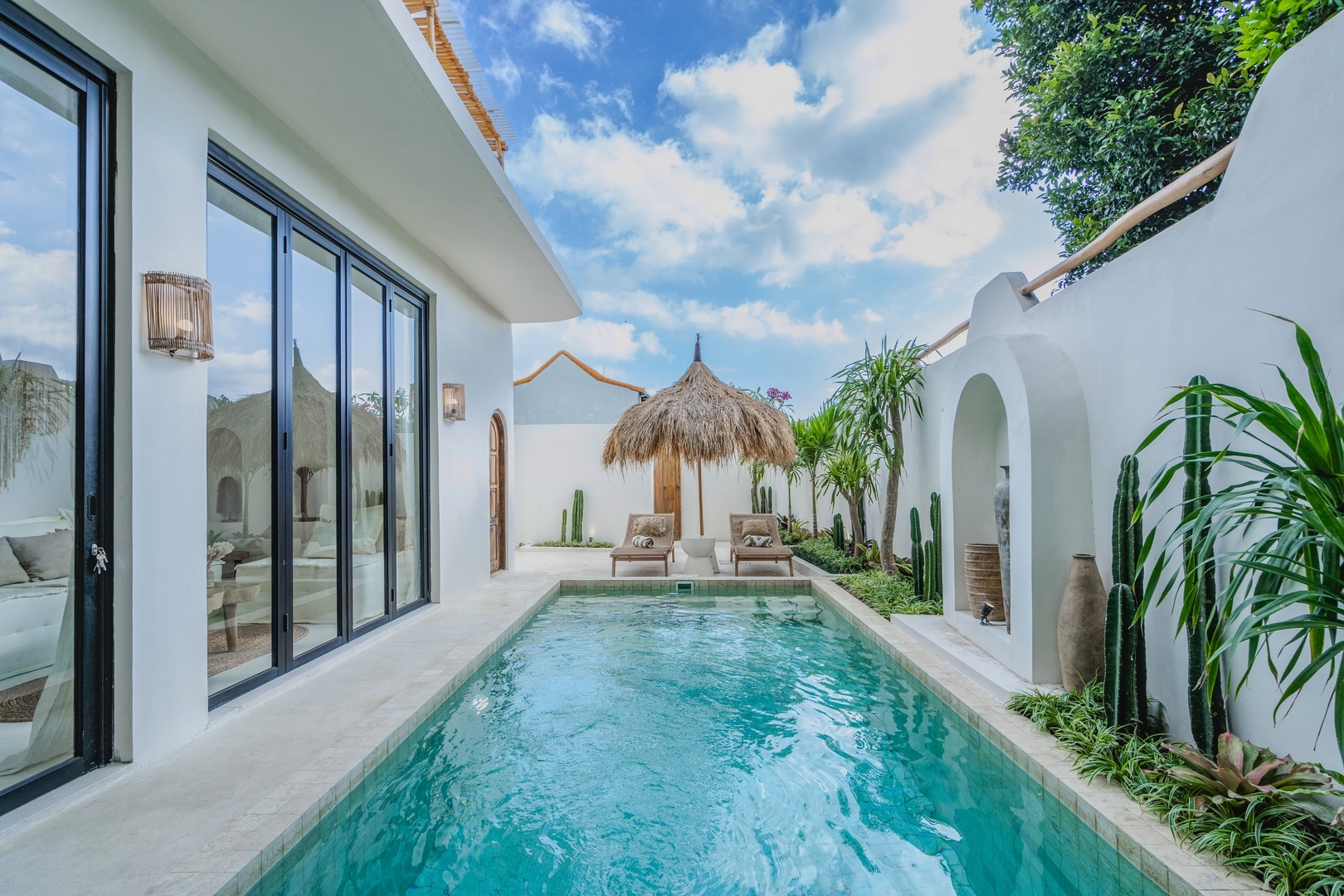 Charming 2BR Canggu | Private Pool & Rooftop