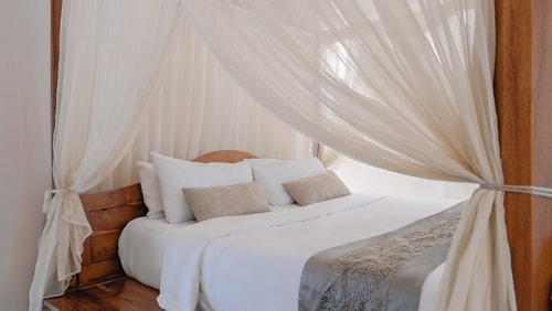 1BR Balinese Haven Central Seminyak with SPA Room