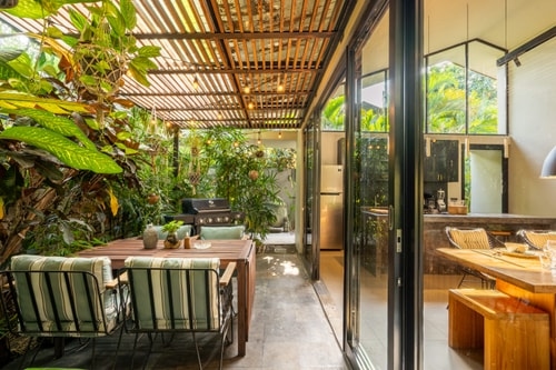 2BR Canggu Villa: Luxury Pool & Outdoor BBQ