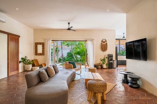 3BR Luxury Villa | Near Desa Kitsuné & Pool