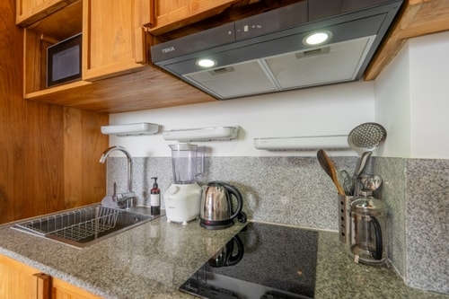 Oceanview 1BR Canggu Suite | Yoga, Pool & Workhub