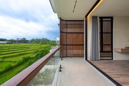 3BR Designer Paddy View Villa near Berawa Beach