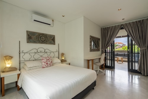 Modern 2BR Apart Seminyak – Near Beaches & Cafés
