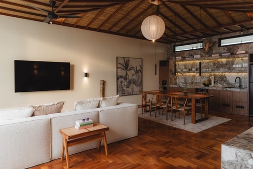 Canggu Serene 2BR Penthouse, Scenic Balcony & Pool