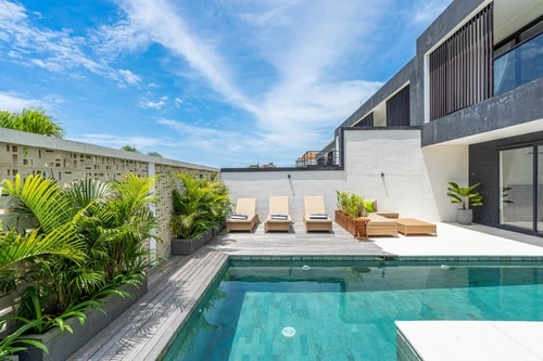 3BR Refined Near Berawa Beach Villa | Sleek Pool