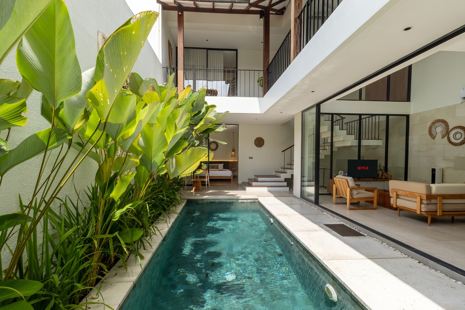 3BR Canggu | Bath & Pool, 800m to Berawa Beach
