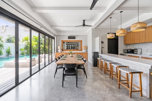 5BR Luxury Enclosed Villa with Pool & Rooftop