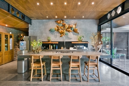 5BR Majestic Canggu Villa | Luxury & Walk to Beach