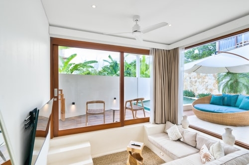 Sylish Canggu 1BR Suite | Sunkissed Pool & Sofabed