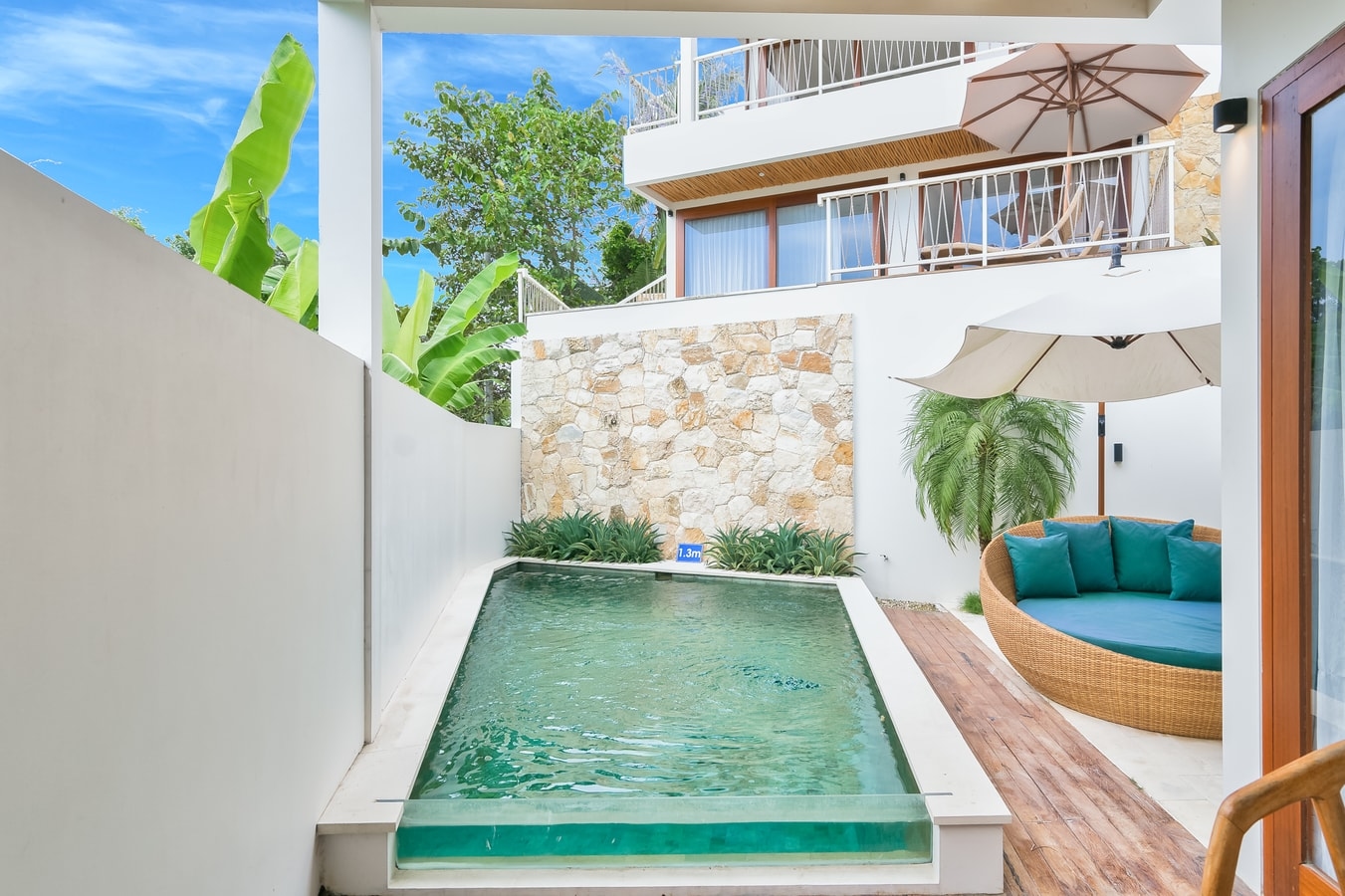 Sylish Canggu 1BR Suite | Sunkissed Pool & Sofabed