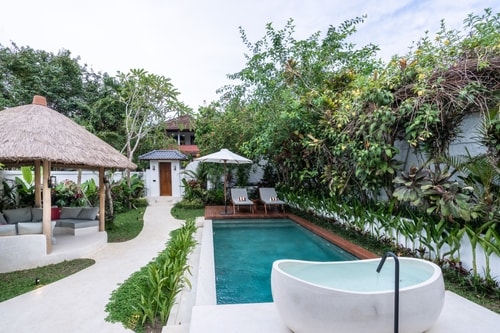 Designer 2BR Ubud Vila - Gazebo, Poolside & Garden