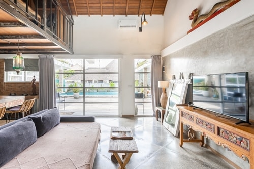 1BR Canggu Apart: Pool & Walk to Berawa Beach