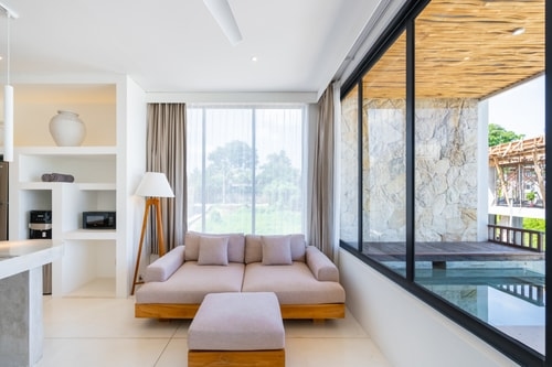 1BR Pererenan Beach Apart - Sunset Pool Balcony