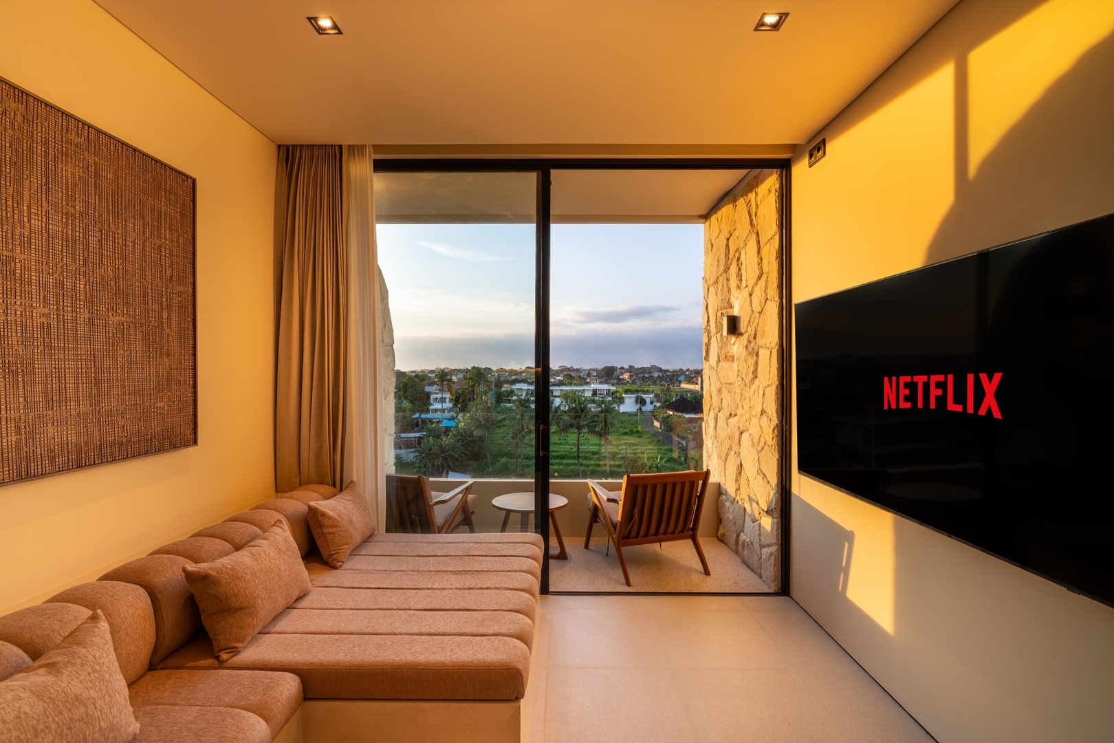 1BR Canggu near Beach | Paddy View & Pool Access