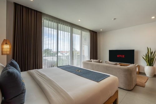 1BR Business Beachside Canggu | Pool & Workstation