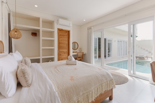 2BR Sky Lounge Uluwatu | Pool & Near Cafés