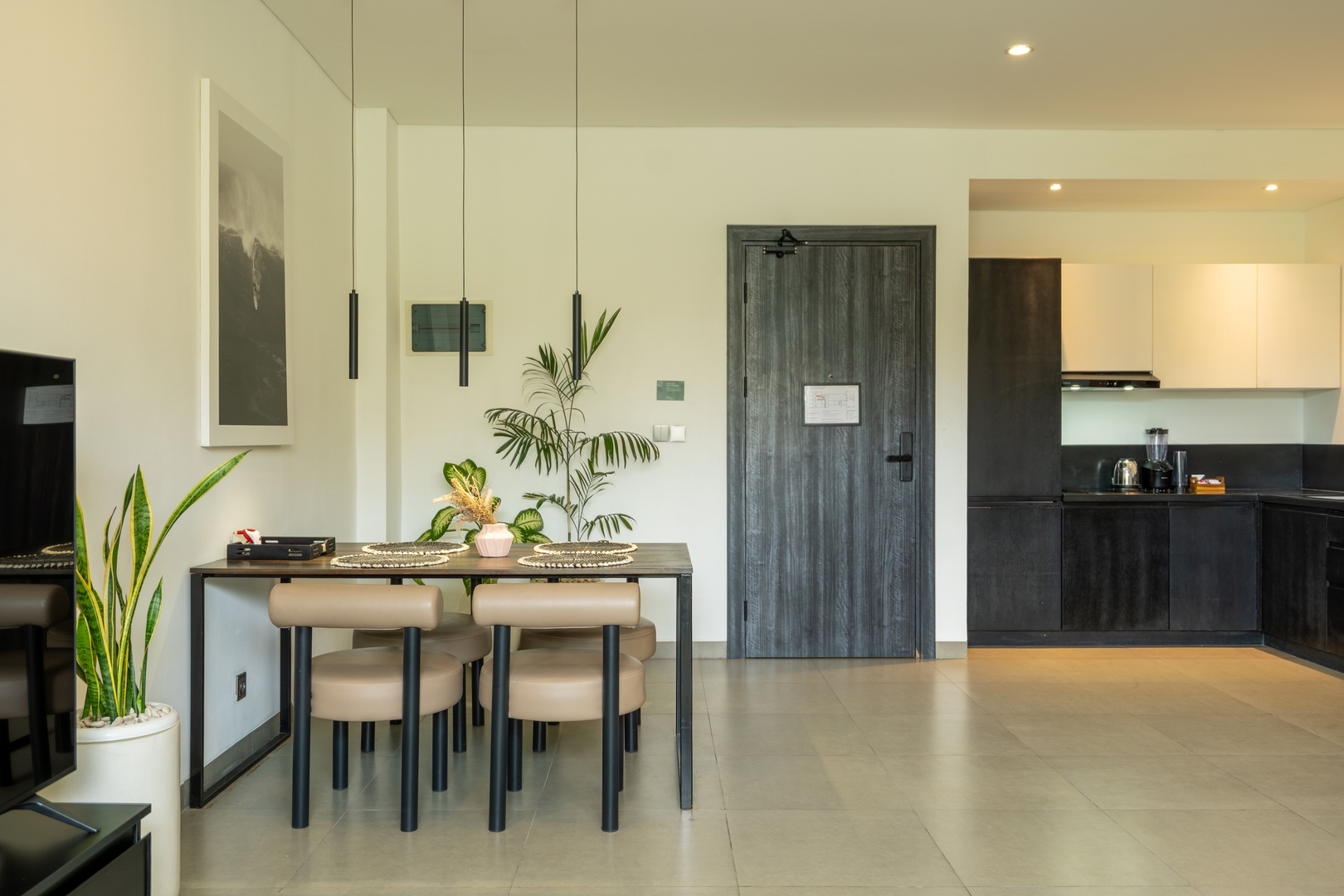 2BR Poolside Canggu | Yoga & Workspace, Near Beach