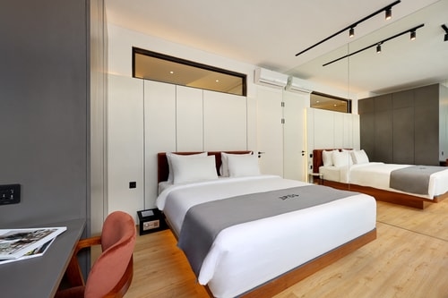 Stylish 2BR Canggu Villa | Pool, 750m to Beach