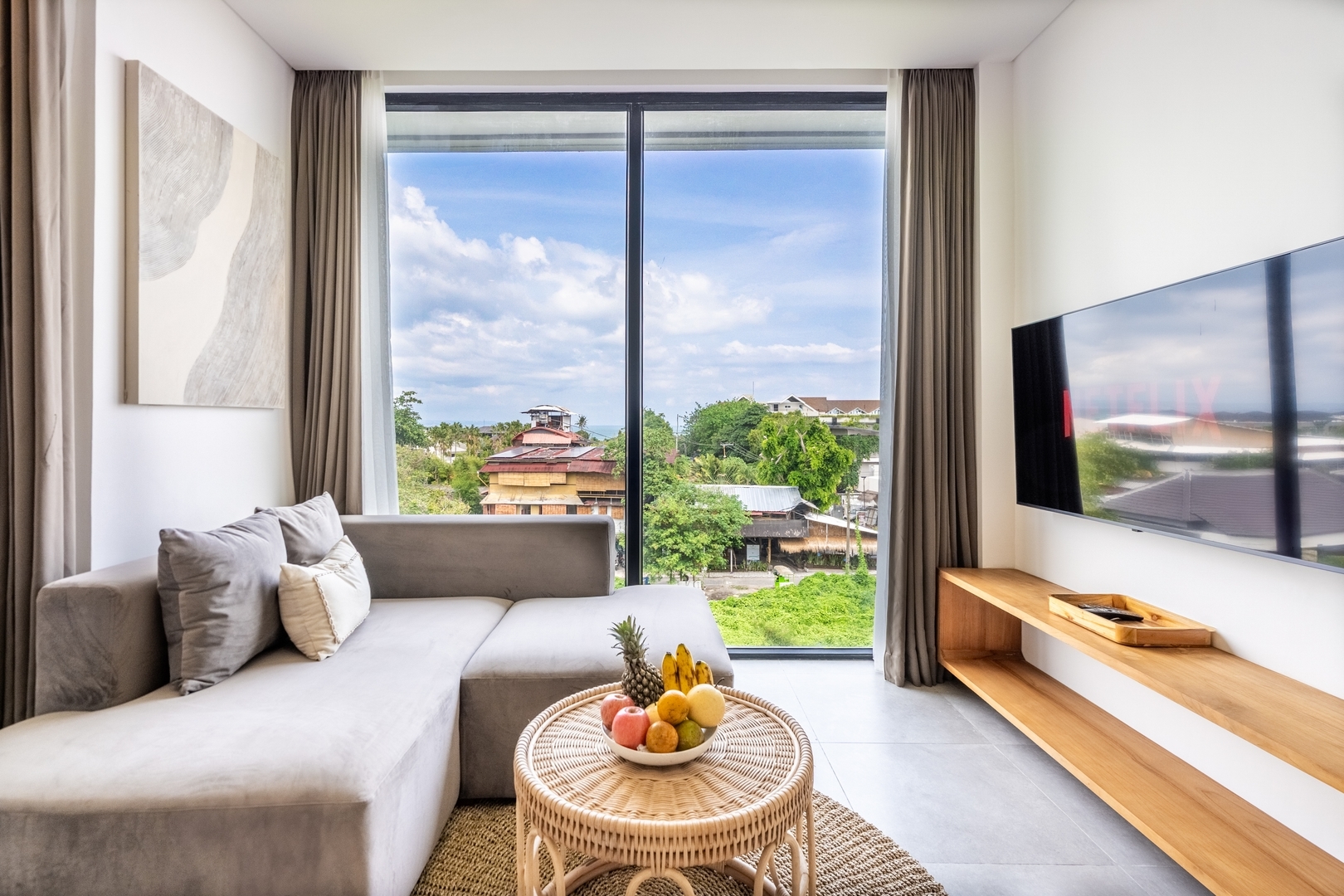 Canggu 1BR Oceanview Suite – Sauna, Pool & Gym