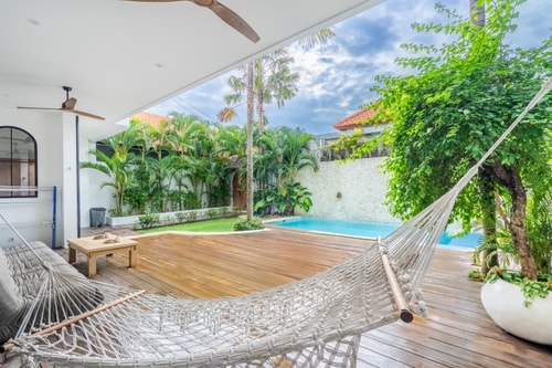 4BR Canggu Stylish Villa | Pool, Near Berawa Beach