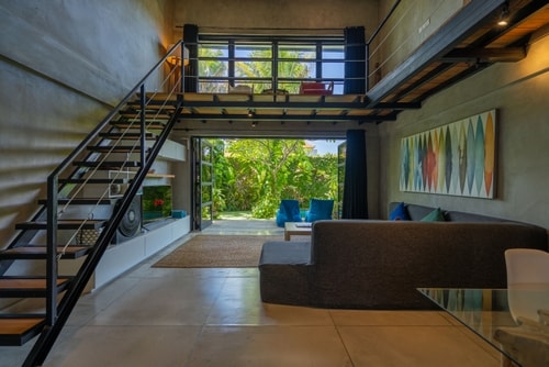 1BR Canggu Loft – Poolside BBQ & Walk to Beach
