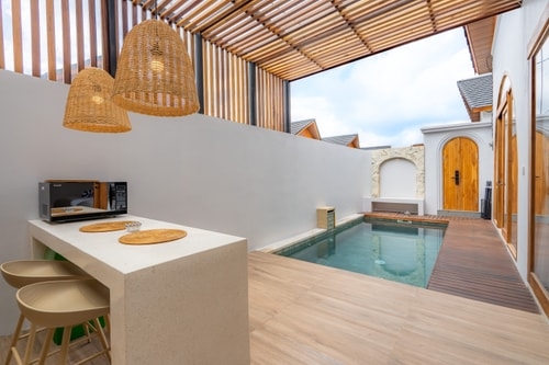 2BR Chic Ubud Open Living Villa with Pool & Bathub