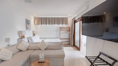 Pagi - 1BR Plunge Pool Canggu Suites w/ Terrace