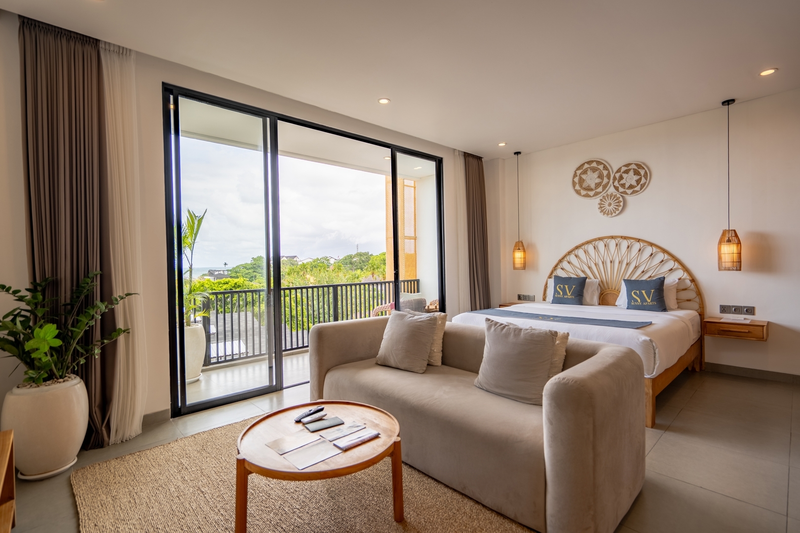 Oceanview 1BR Canggu | Balcony & Pool Access