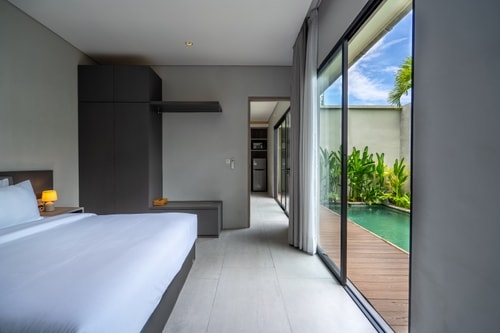 Modern 2BR Villa with Pool | 7 Mins to Beach