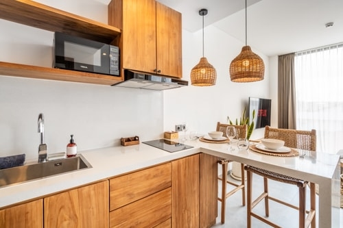 1BR Canggu Beachside | Rooftop Gym, Pool & Sauna