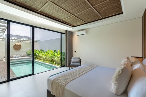 1BR Canggu Luxury Romantic Pool Villa Near Beaches