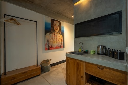 Seminyak 1BR Suites - Pool, Near Shops & Cafés