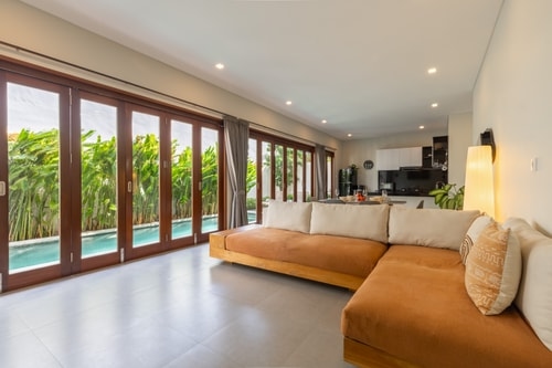 2BR Chic Berawa Villa | Pool & Bathtub, Near Cafés