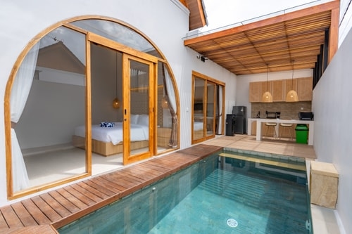 2BR Chic Ubud Open Living Villa with Pool & Bathub