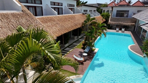 Canggu 1BR Stylish Apart | Balcony & Pool Access