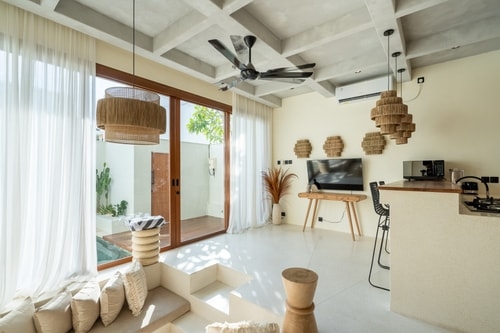 1BR Canggu Haven Villa: Romantic Pool & Bathtub