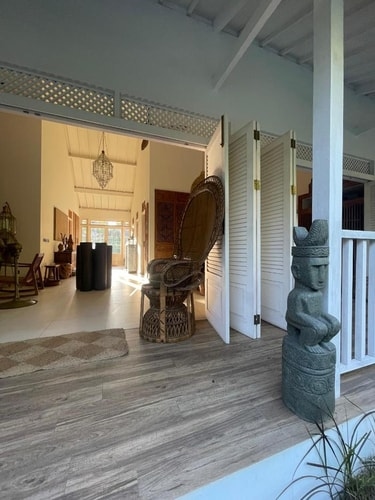 Charming 2BR Villa with Spacious Garden and Pool