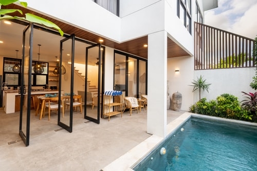 Beachside 2BR Pererenan Villa | Pool, Near Beach