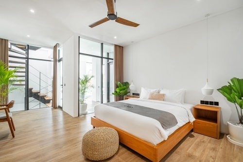 Canggu 3BR Designer Villa w Rooftop Lounge & Pool