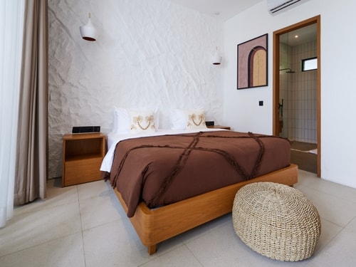 Canggu 3BR Villa w/ Rooftop & Pool, Close to Beach